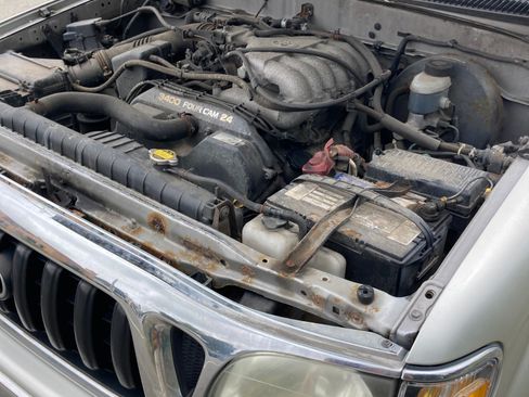 Used 2002 Toyota Tacoma PreRunner RWD image 14