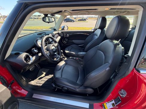 Used 2011 MINI Cooper S image 11