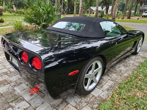 Used 2001 Chevrolet Corvette Convertible w/ Preferred Equipment Group2 RWD image 4