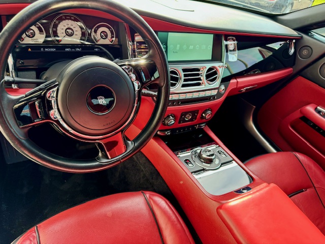 Used 2015 Rolls-Royce Wraith RWD image 10