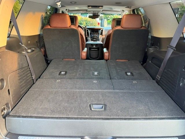 Used 2016 Cadillac Escalade Premium AWD/4WD image 14