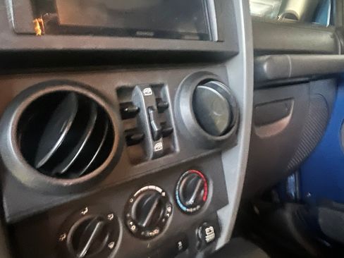 Used 2010 Jeep Wrangler Unlimited Sport image 15