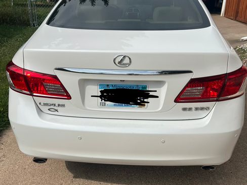 Used 2010 Lexus ES 350 w/ Preferred Accessory Package FWD image 6