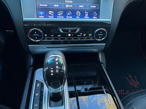 Used 2016 Maserati Quattroporte S image 30