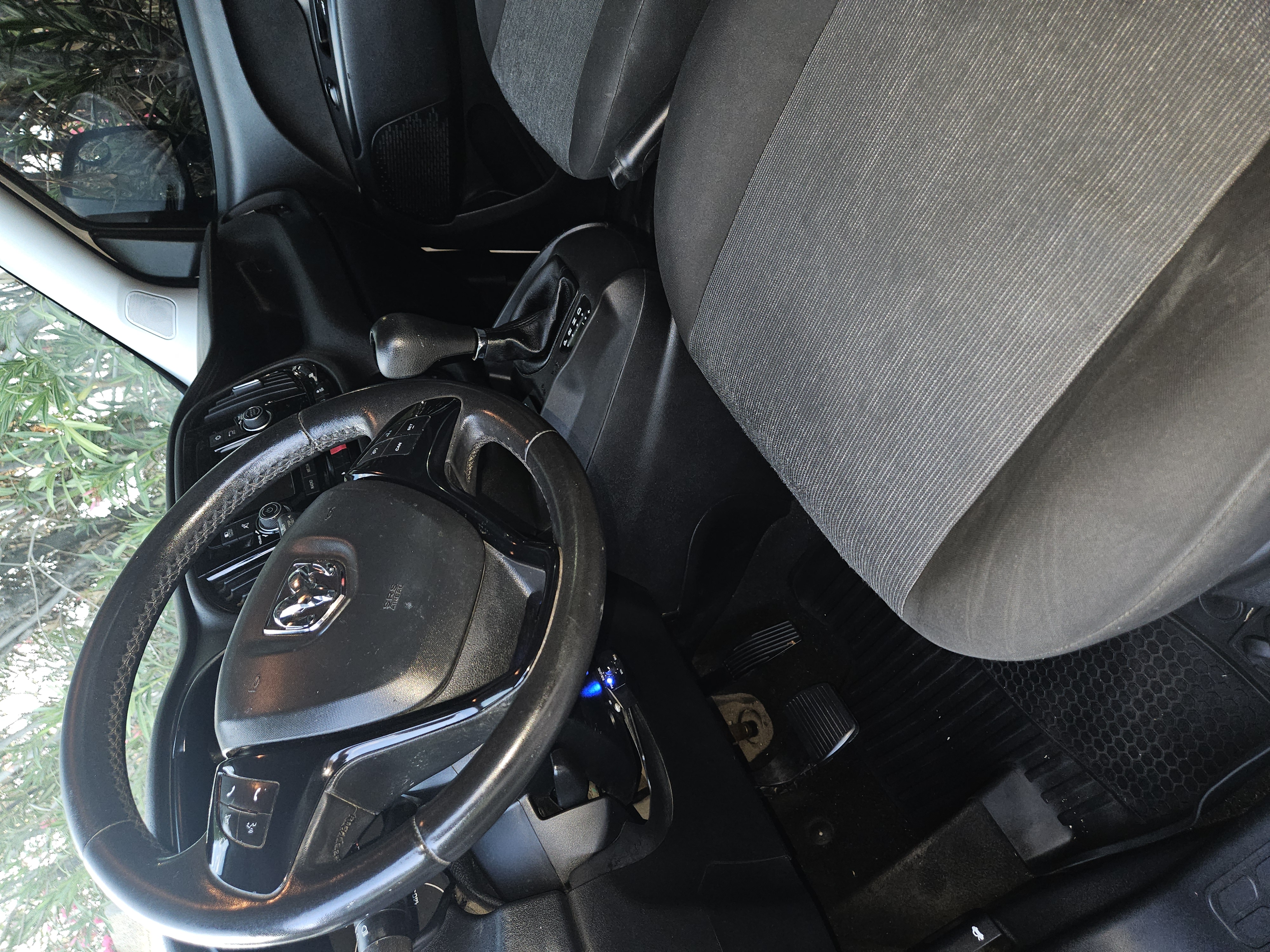 Used 2019 RAM ProMaster City Tradesman SLT FWD image 12