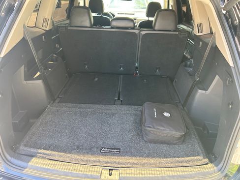 Used 2018 Volkswagen Atlas SE FWD image 13