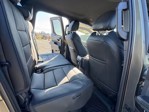 Used 2025 Toyota Tacoma TRD Sport image 20