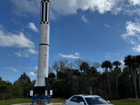 Used 2017 Genesis G90 3.3T Premium image 27