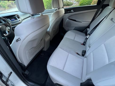 Used 2017 Hyundai Tucson SE image 8