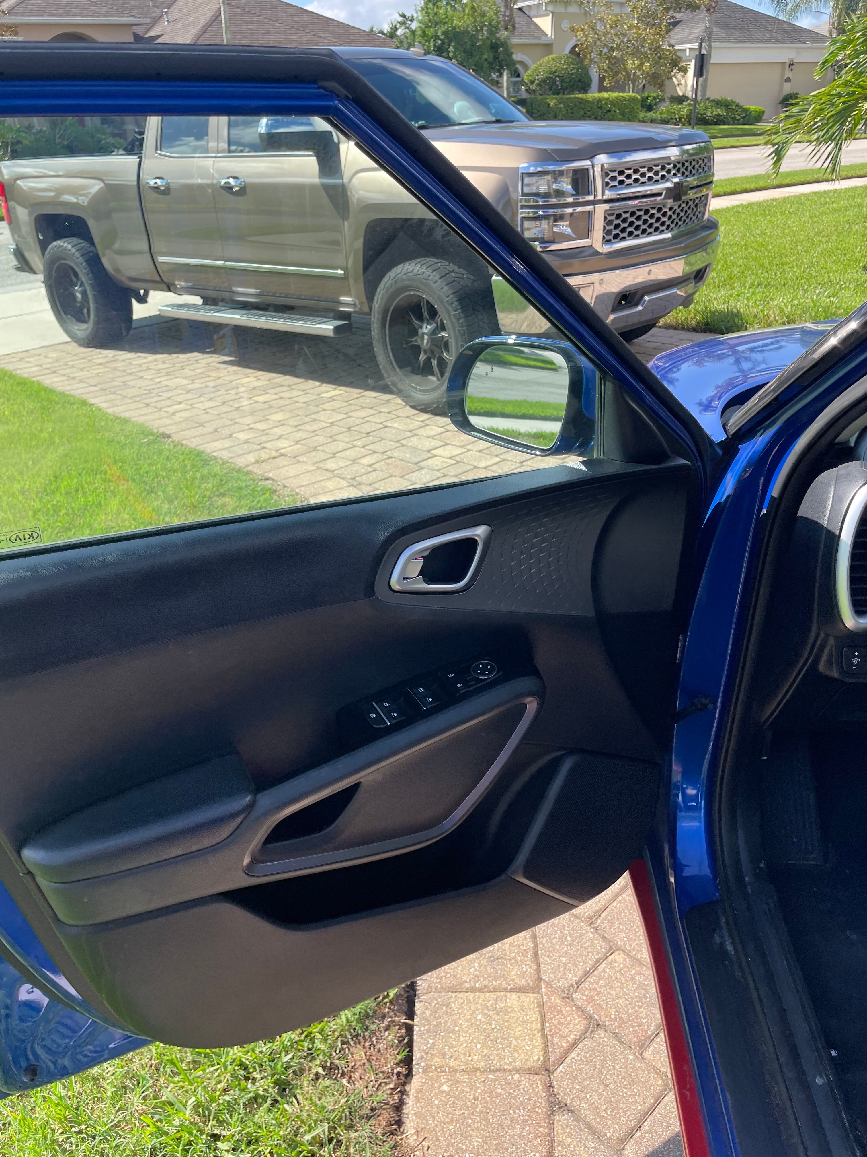 Used 2020 Kia Soul GT-Line w/ GT 2.0L Power Sunroof Package FWD image 11