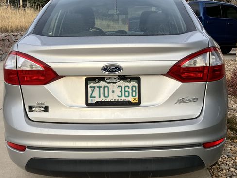 Used 2019 Ford Fiesta SE image 14