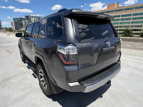 Used 2017 Toyota 4Runner TRD Off-Road Premium AWD/4WD image 11