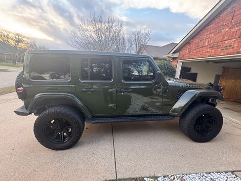 Used 2021 Jeep Wrangler Unlimited Rubicon image 4