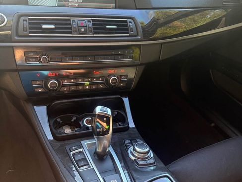 Used 2012 BMW 550i xDrive Sedan image 6