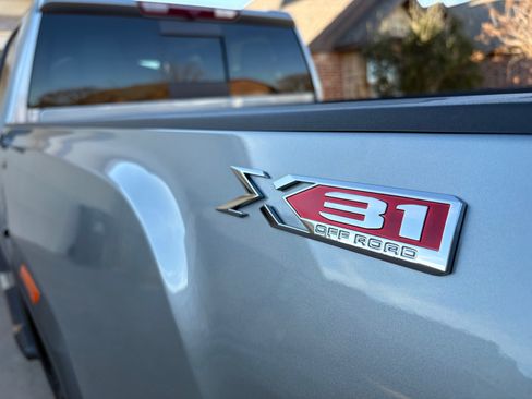 Used 2024 GMC Sierra 2500 SLT w/ Texas SLT Premium Package image 5