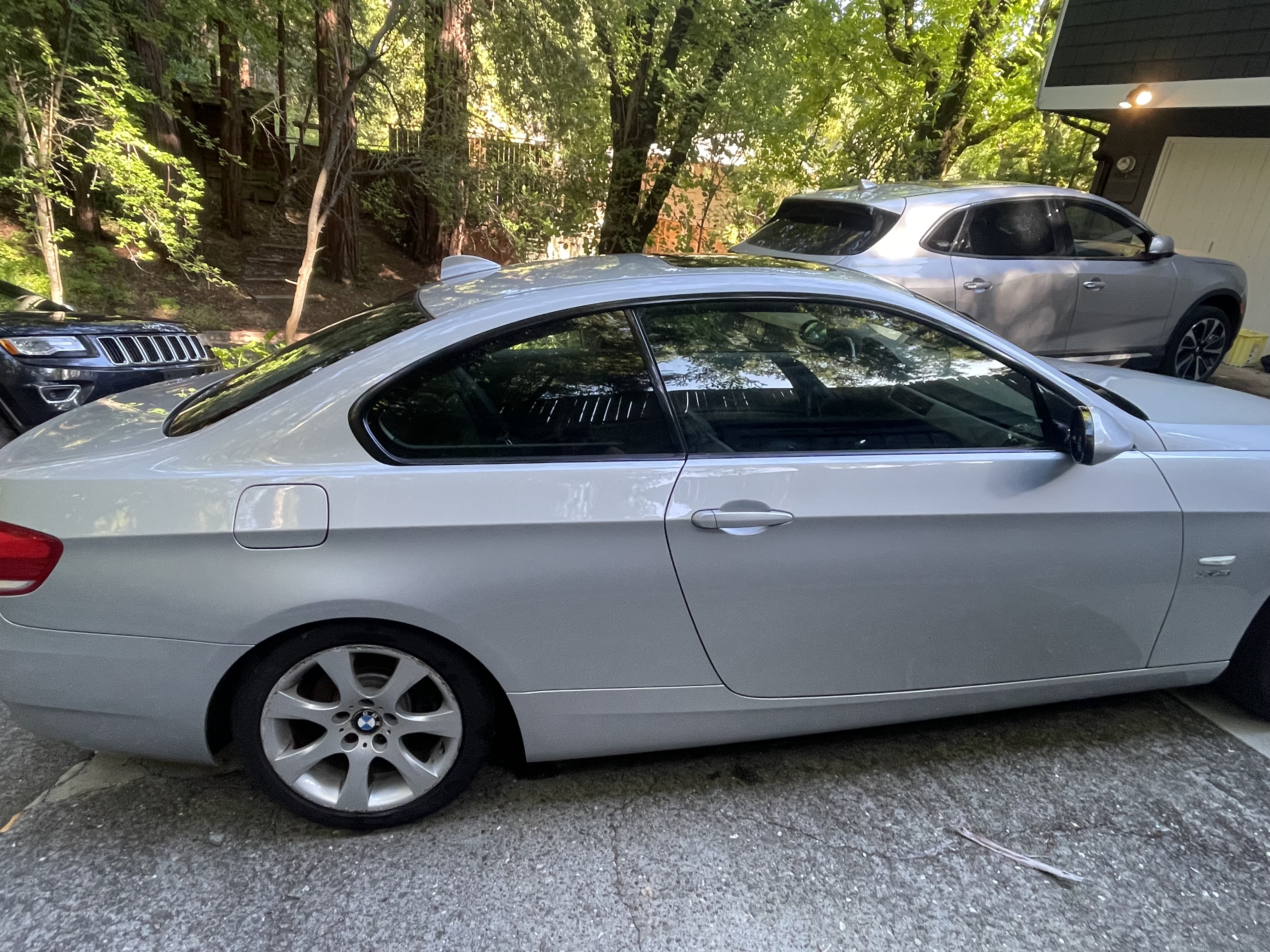 Used 2009 BMW 328i xDrive Coupe AWD/4WD image 12