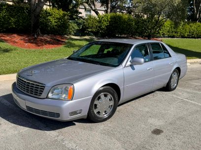 Used 2004 Cadillac De Ville Sedan w/ Equipment Group
