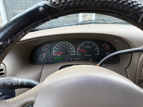 Used 2002 Ford F150 4x4 SuperCrew image 16