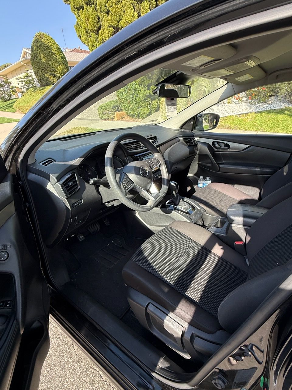 Used 2020 Nissan Rogue Sport S FWD image 13