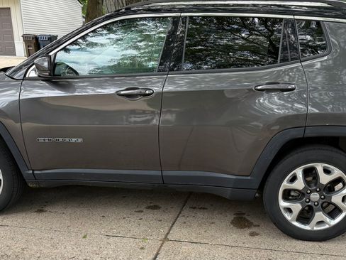 Used 2019 Jeep Compass Limited AWD/4WD image 1