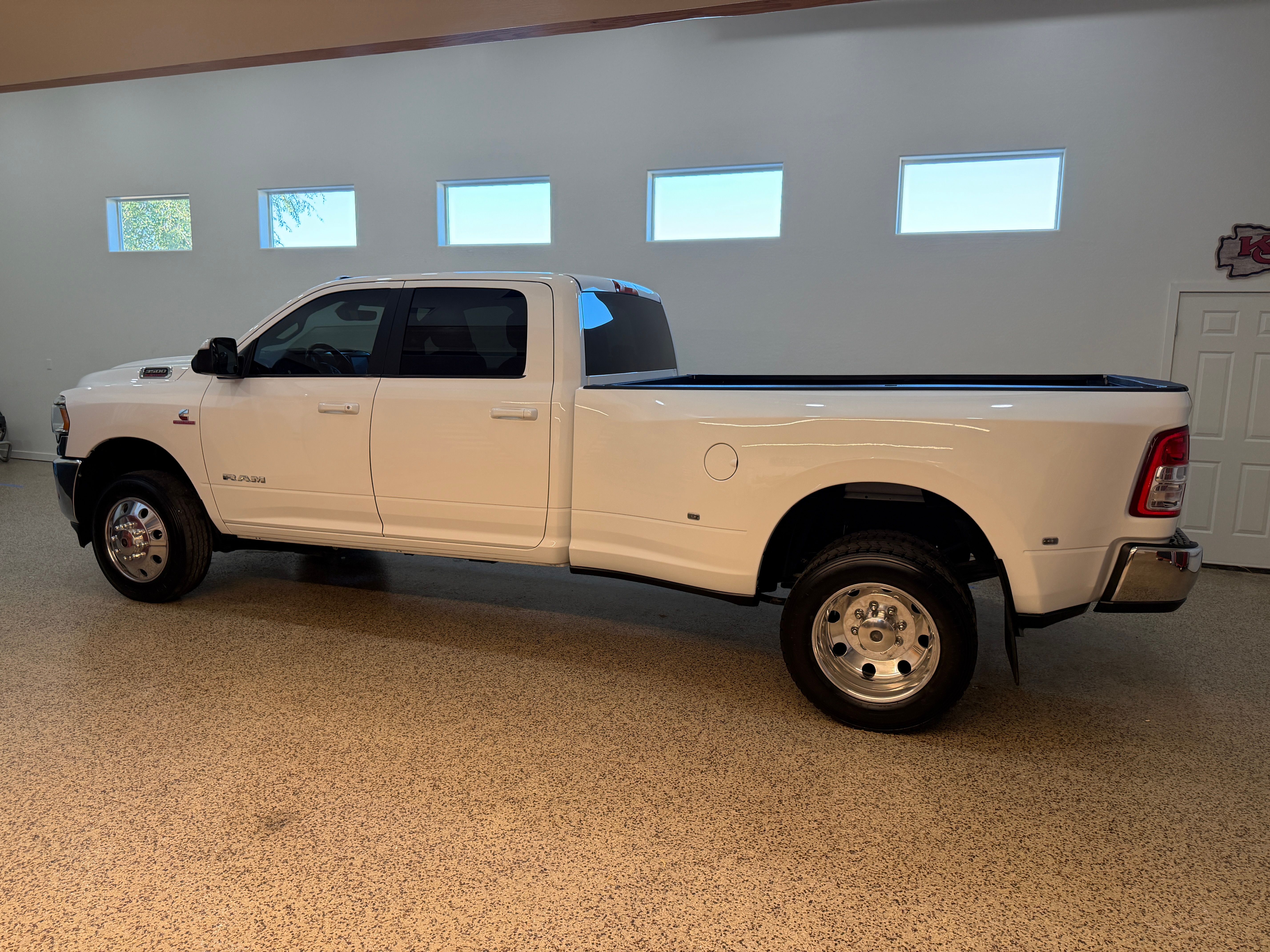 Used 2022 RAM 3500 Big Horn w/ Level A Equipment Group AWD/4WD image 1