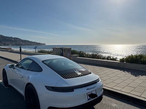 Used 2024 Porsche 911 Coupe image 2