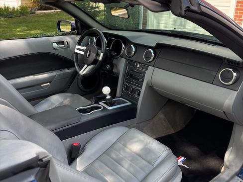 Used 2007 Ford Mustang GT Premium RWD image 12