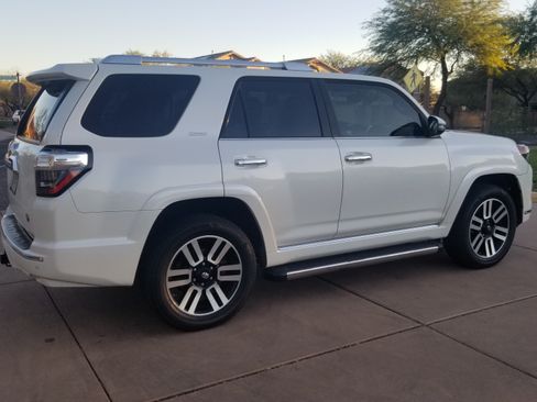 Used 2015 Toyota 4Runner Limited image 14