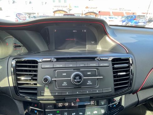 Used 2017 Honda Accord Sport Special Edition image 16