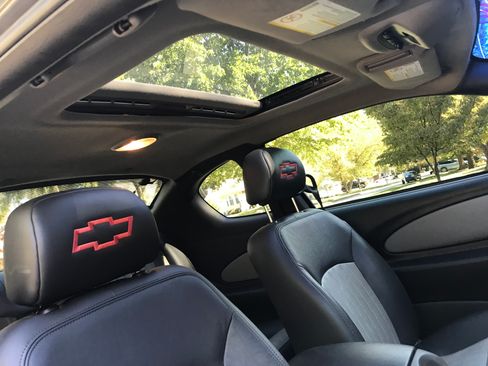 Used 2002 Chevrolet Monte Carlo SS w/ Pace Car Replica Pkg image 22