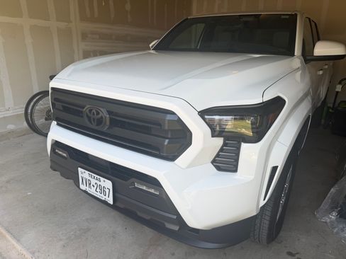 Used 2026 Toyota Tacoma SR5 AWD/4WD image 10