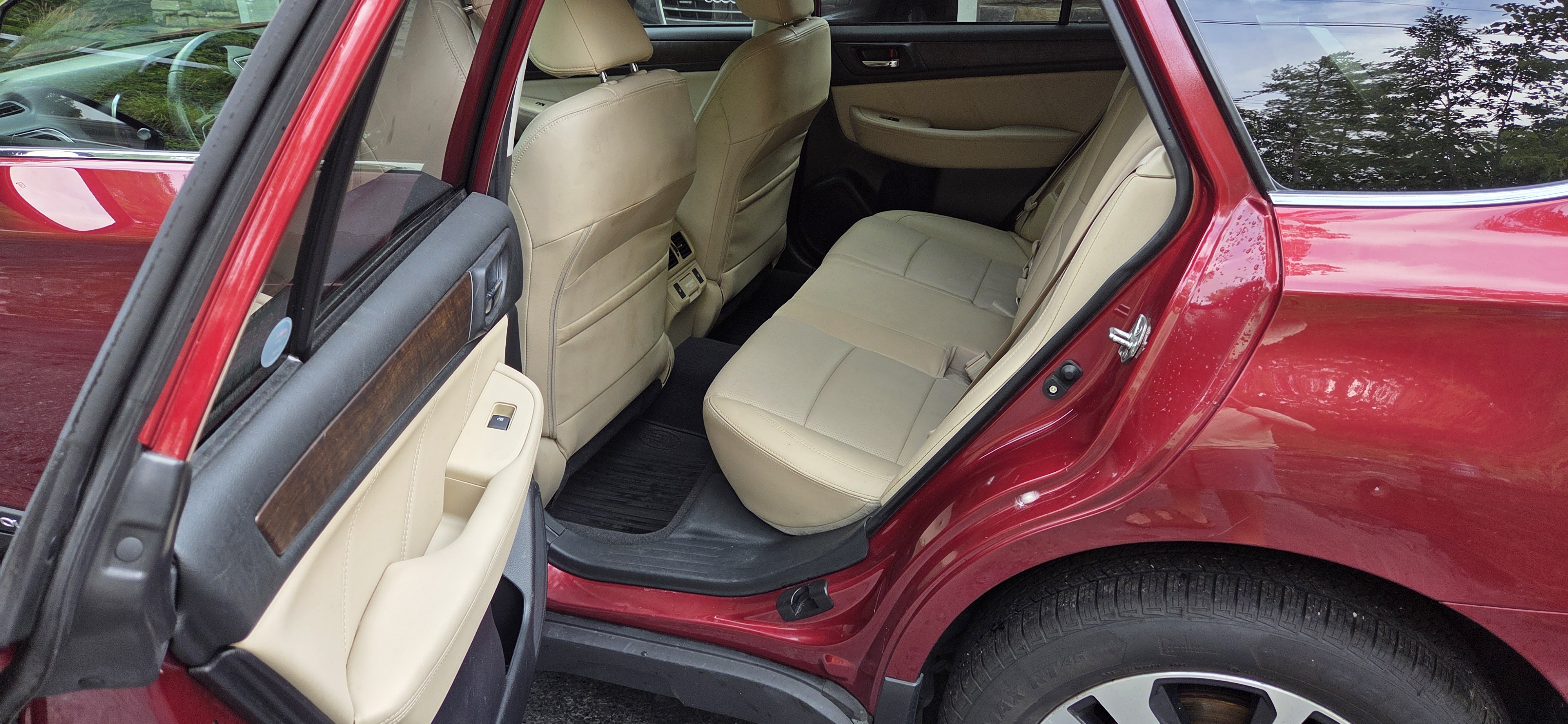 Used 2018 Subaru Outback 2.5i Limited AWD/4WD image 17