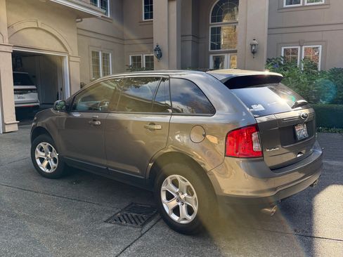 Used 2014 Ford Edge SEL w/ Equipment Group 204A image 8