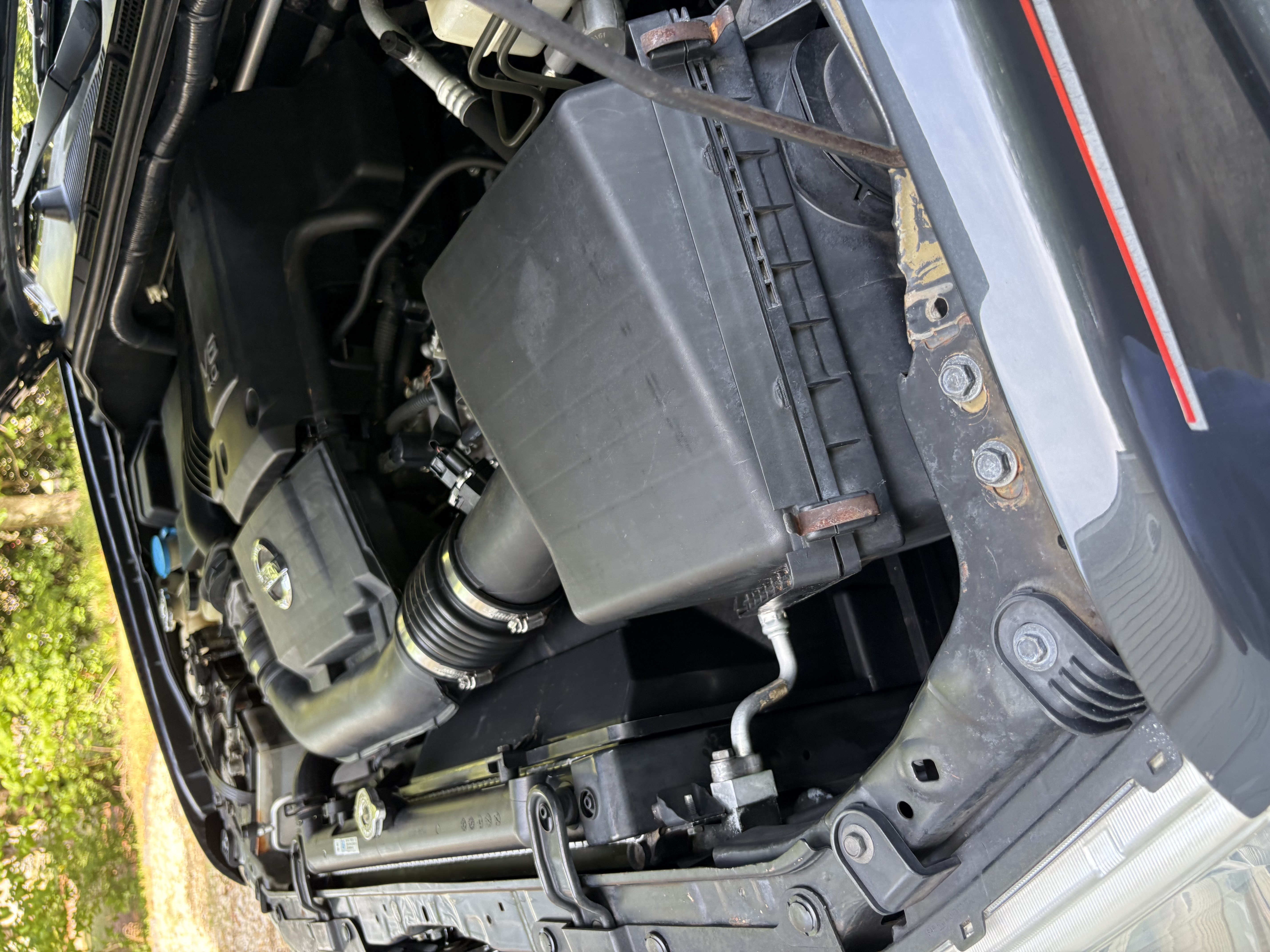 Used 2014 Nissan Frontier SV RWD image 6