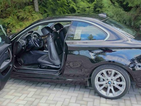 Used 2012 BMW 135i Coupe image 18