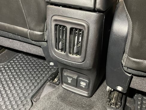 Used 2018 Jeep Compass Trailhawk w/ Leather Interior Group image 26