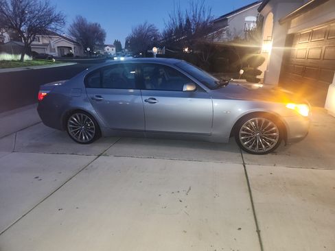 Used 2007 BMW 550i Sedan image 6