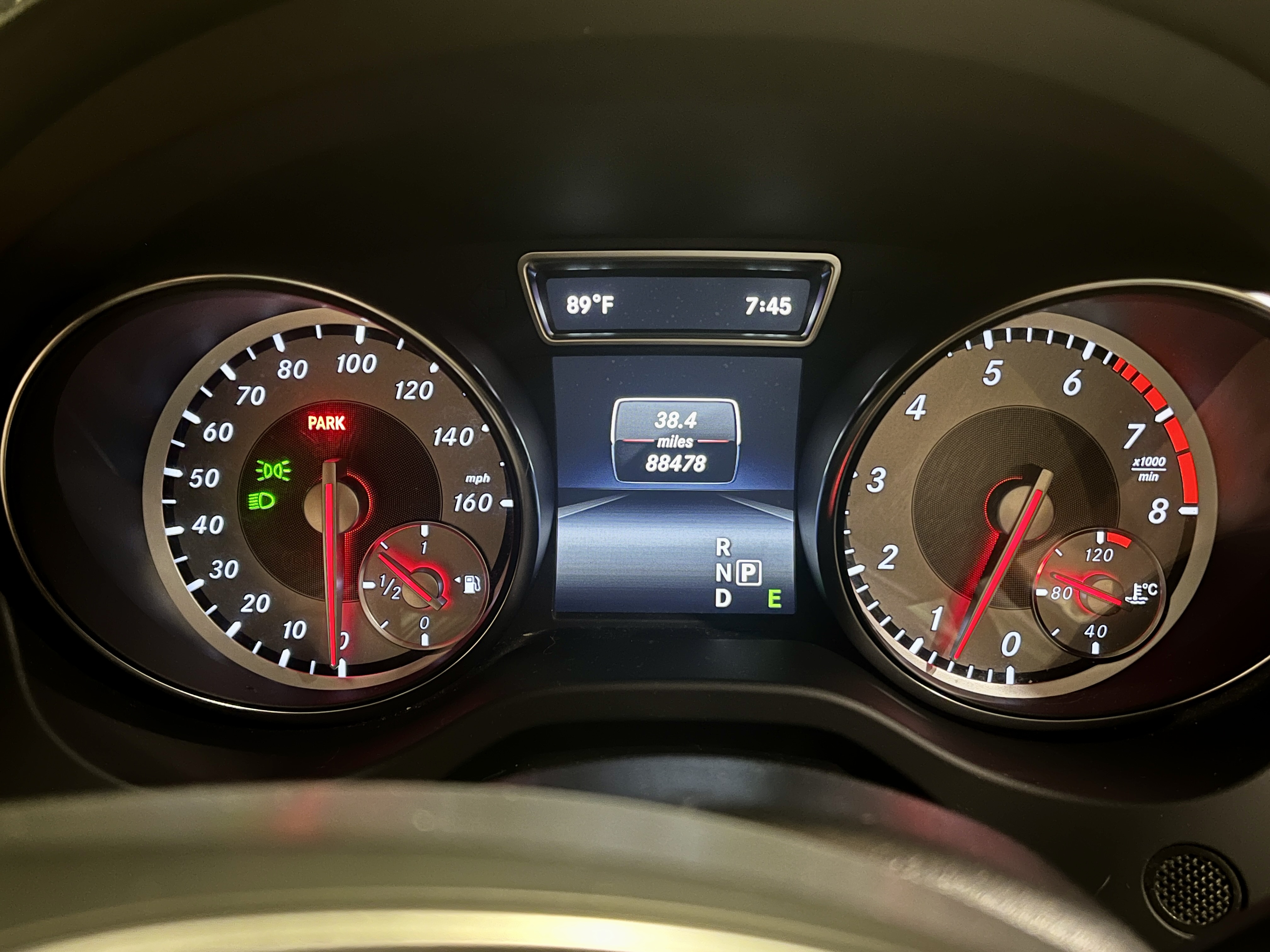 Used 2015 Mercedes-Benz GLA 250 4MATIC image 22