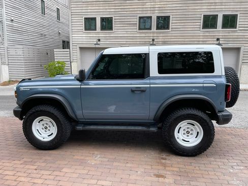 Used 2023 Ford Bronco Heritage Edition AWD/4WD image 5