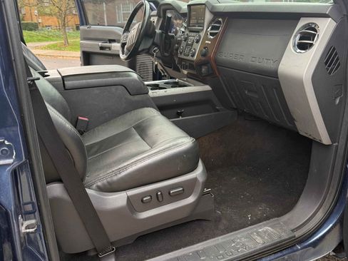 Used 2013 Ford F250 Lariat w/ Chrome Pkg image 11
