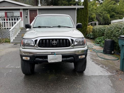 Used 2004 Toyota Tacoma 4x4 Double Cab image 2