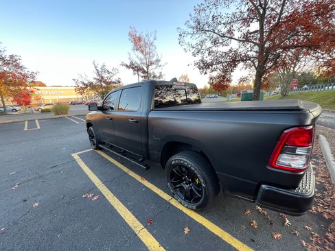 Used 2021 RAM 1500 Big Horn image 2