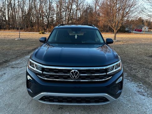 Used 2021 Volkswagen Atlas S image 2