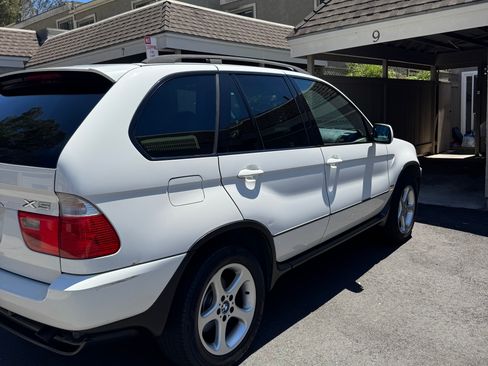 Used 2002 BMW X5 3.0i image 2