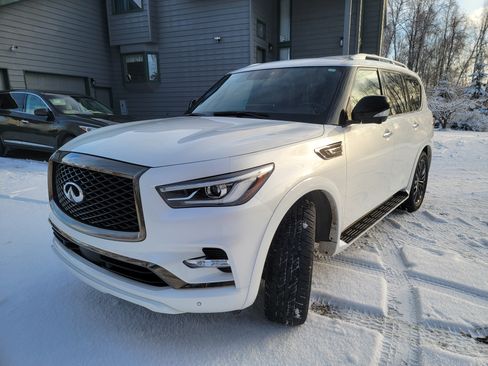 Used 2024 INFINITI QX80 Sensory image 1
