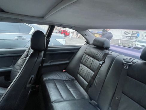 Used 1999 BMW 323is Coupe image 11