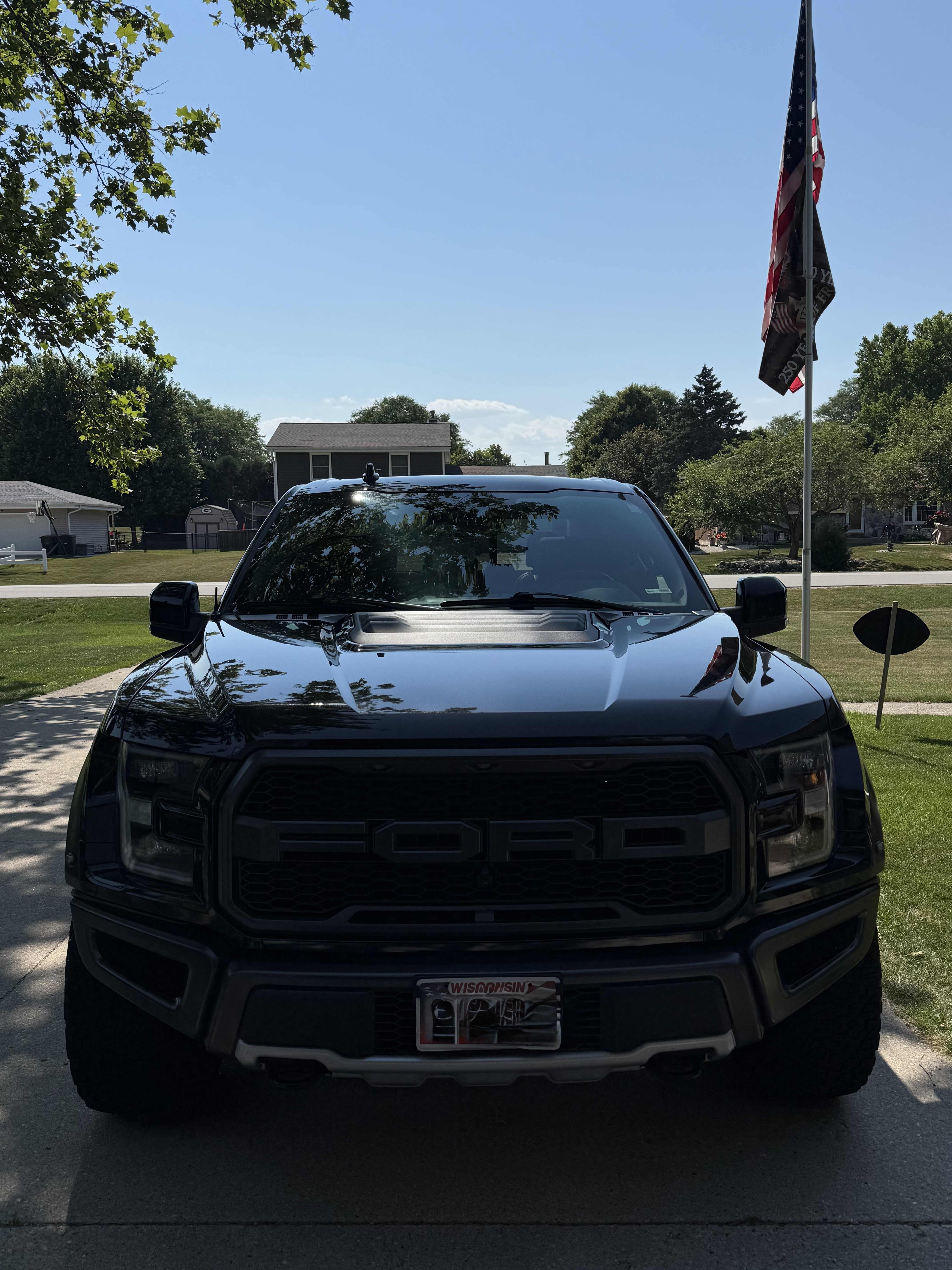 Used 2019 Ford F150 Raptor w/ Equipment Group 802A Luxury AWD/4WD image 1