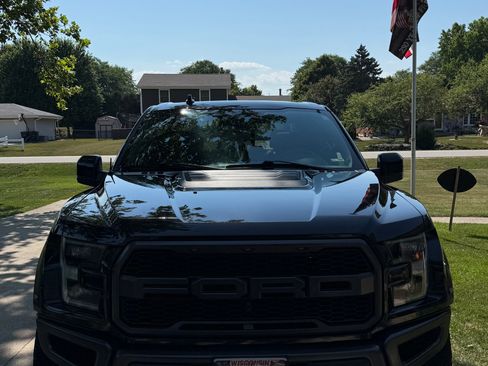 Used 2019 Ford F150 Raptor w/ Equipment Group 802A Luxury AWD/4WD image 1