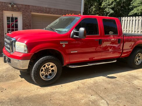Used 2006 Ford F250 Lariat image 6