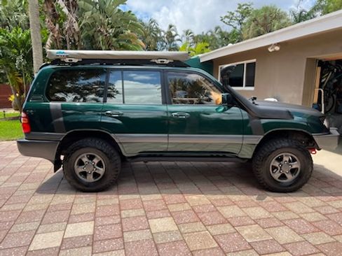Used 1998 Toyota Land Cruiser image 4